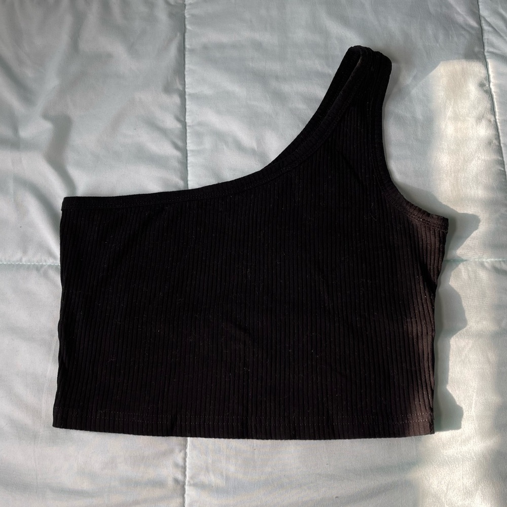 Shein Black Asymmetrical Ribbed Cropped Top